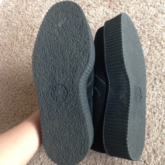 ●● SOLD!!!! ●● Black T.U.K Platform Creepers - Picture 4 of 5
